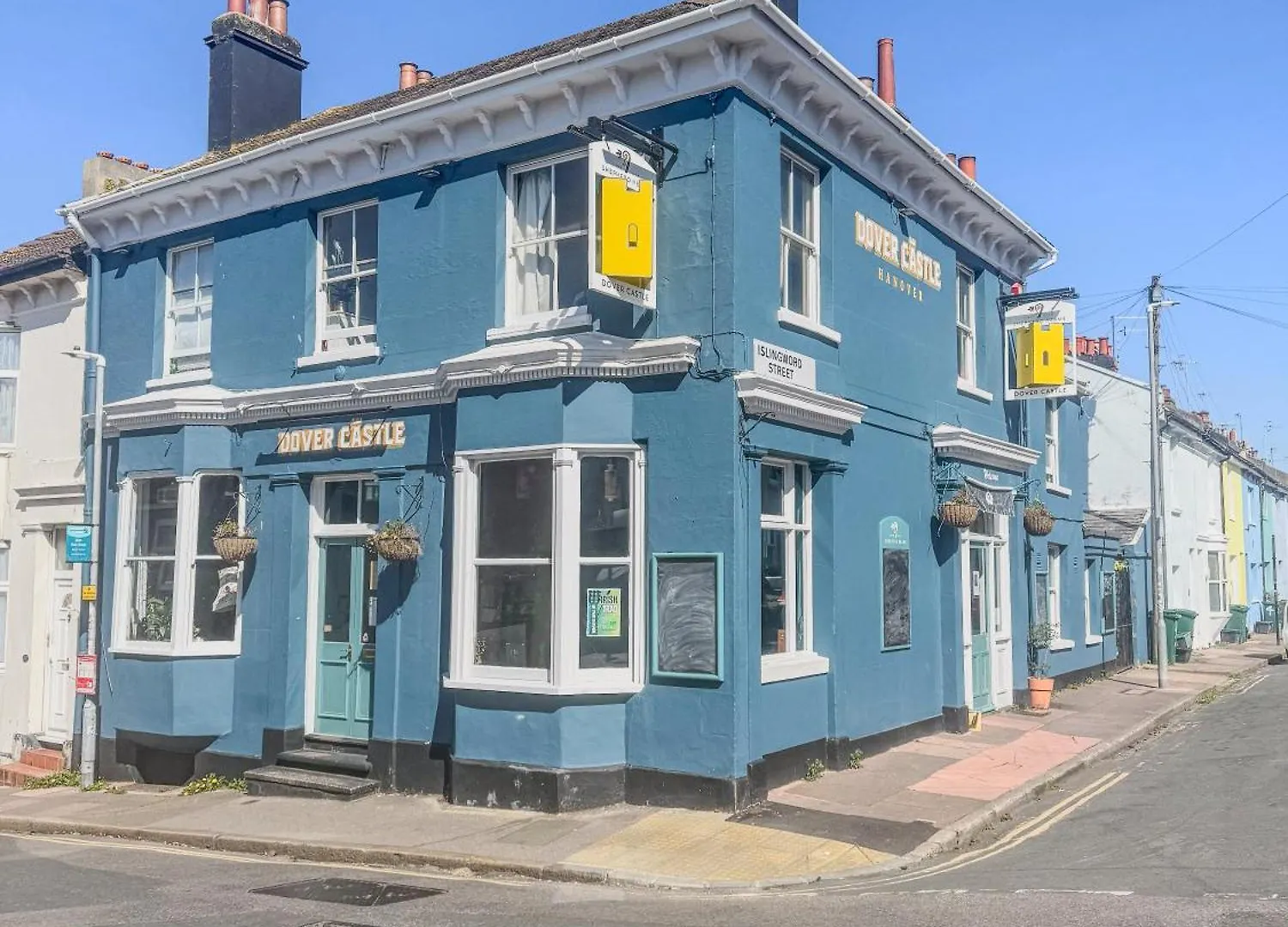 Bright And Spacious 2Br Maisonette Sleeps 8, Game Room, 5 Mins To Brighton Beach And City Centre Semesterbostad